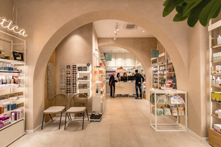ejemplo de interiorismo farmacia